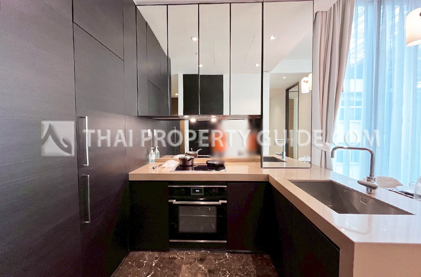 Condominium in Ploenchit 